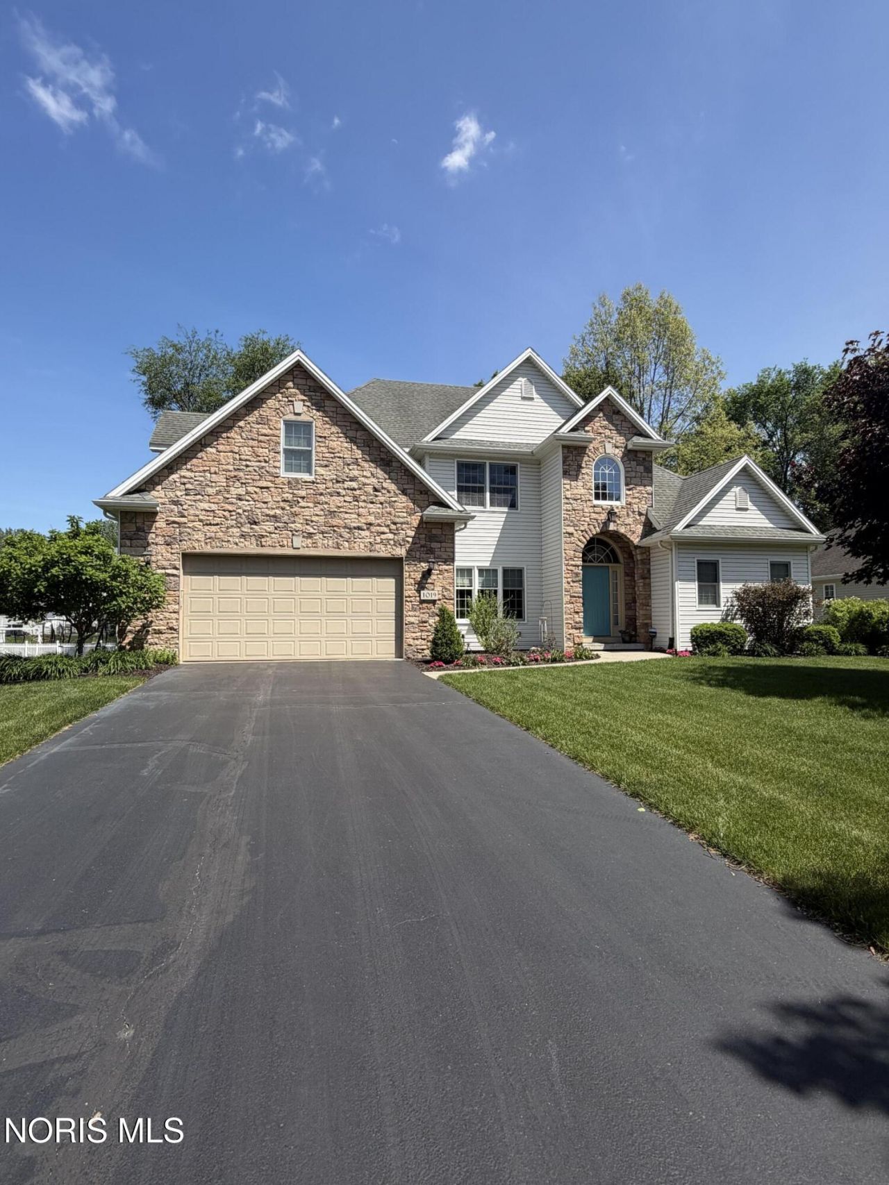 1019 Hialea Court , Holland, OH 43528 Main Photo