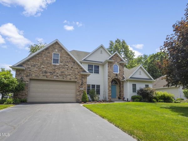 1019 Hialea Court, Holland, OH 43528