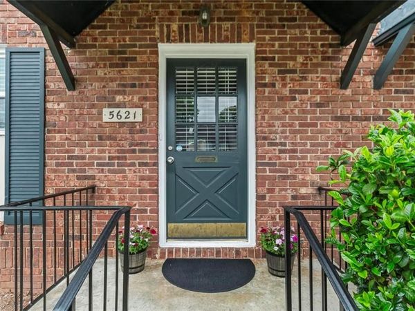5621 Kingsport Drive NE, Sandy Springs, GA 30342
