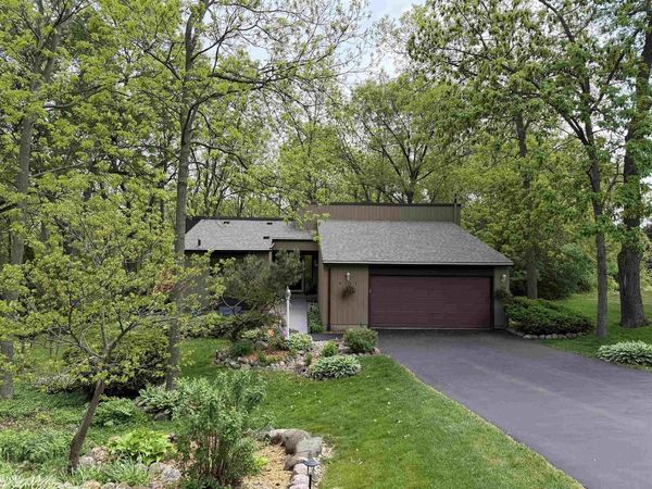 6223 Knollwood Drive, Oregon, WI 53575