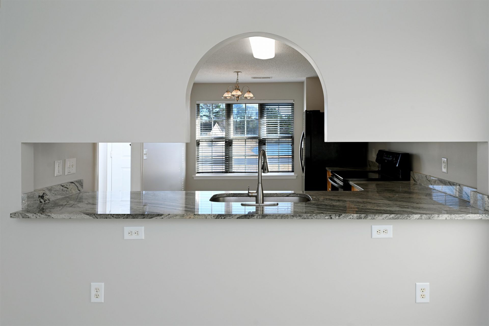 8256 Tartan Ln. Photo 10