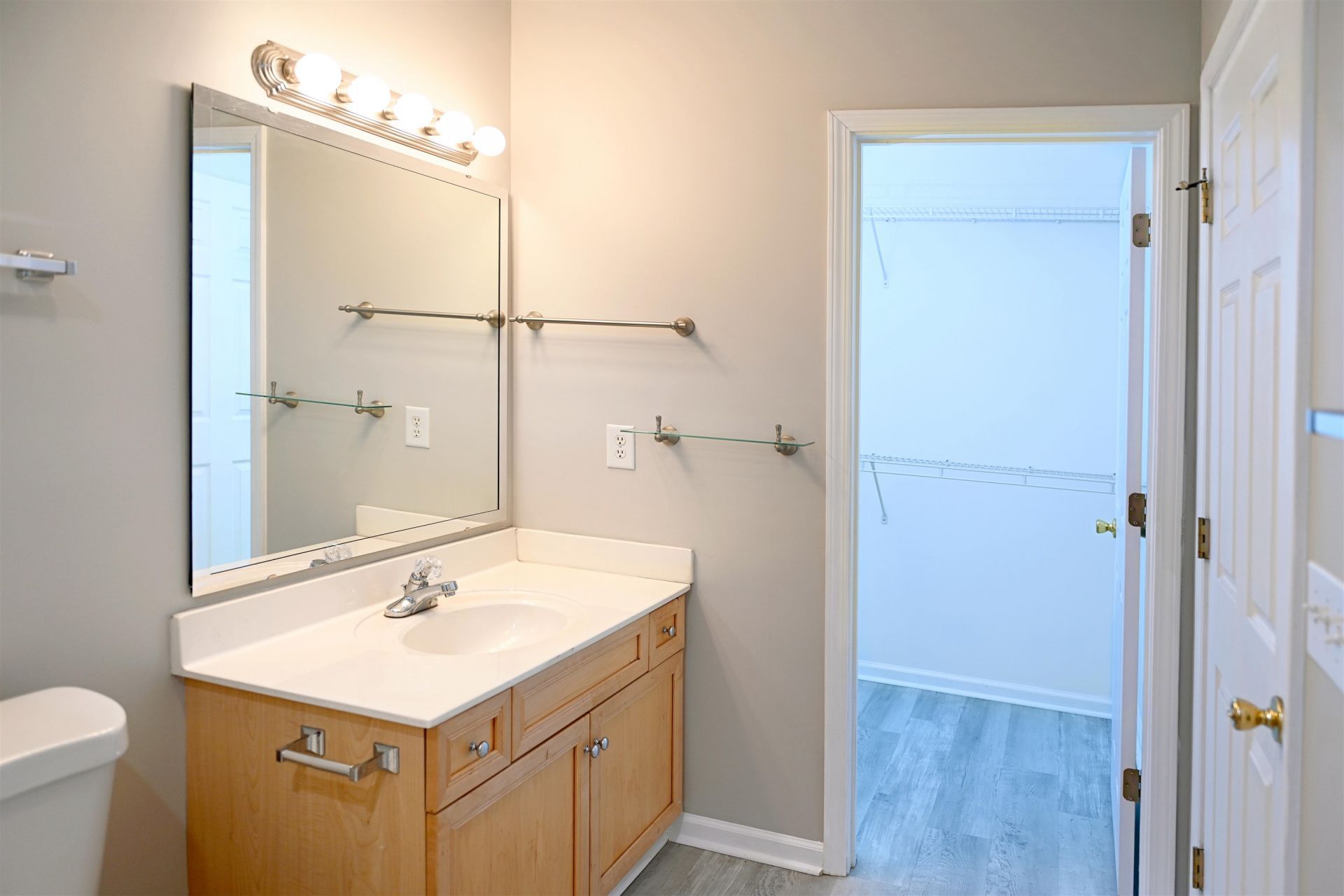 8256 Tartan Ln. Photo 17