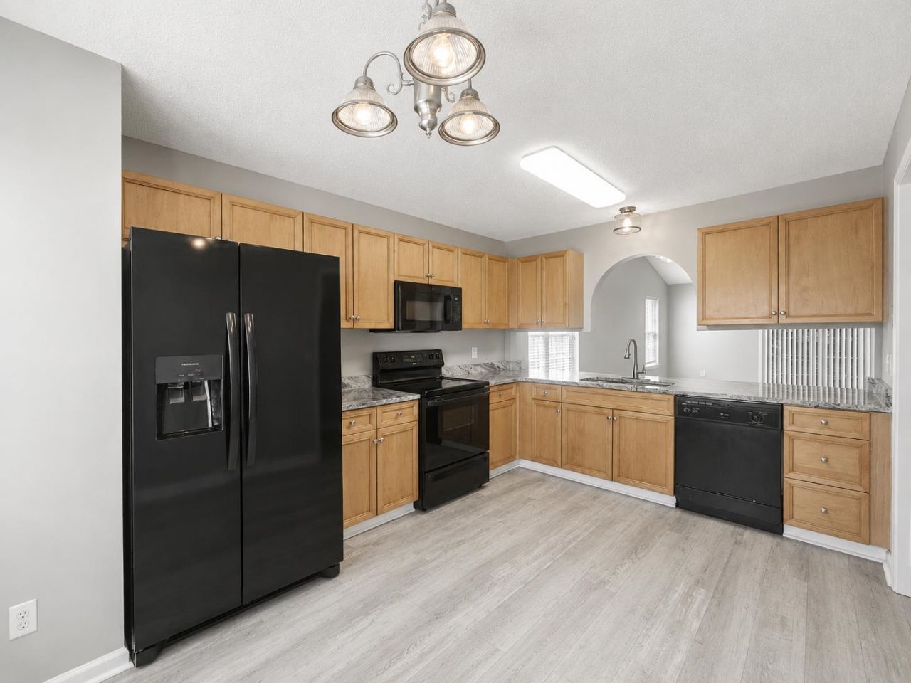 8256 Tartan Ln. Photo 7