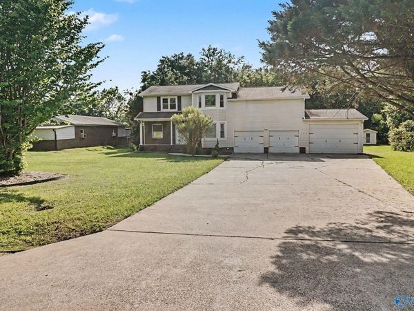 122 Brawley Drive, Owens Cross Roads, AL 35763