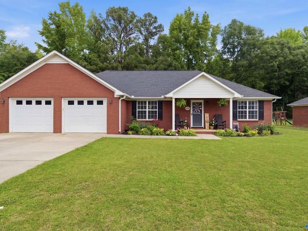 1005 Clint Drive SE, Unit Single, Hartselle, AL 35640