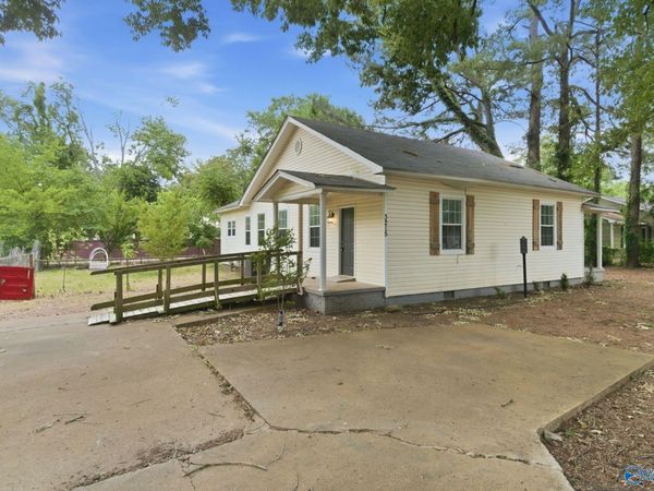 3215 Clopton Street SW, Huntsville, AL 35805