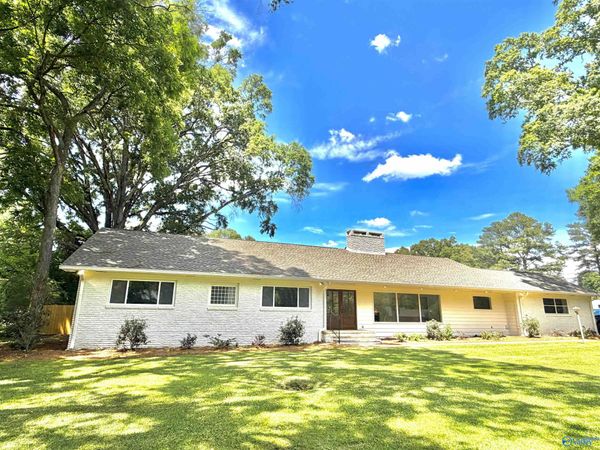 1820 Stratford Road, Decatur, AL 35601