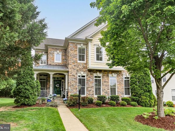 1002 W KENSINGTON CIRCLE, FREDERICKSBURG, VA 22401