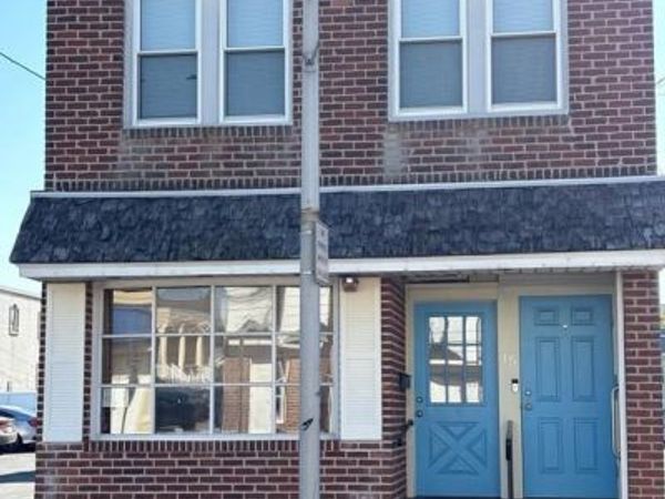 15 S FORKLANDING ROAD , MAPLE SHADE, NJ 08052