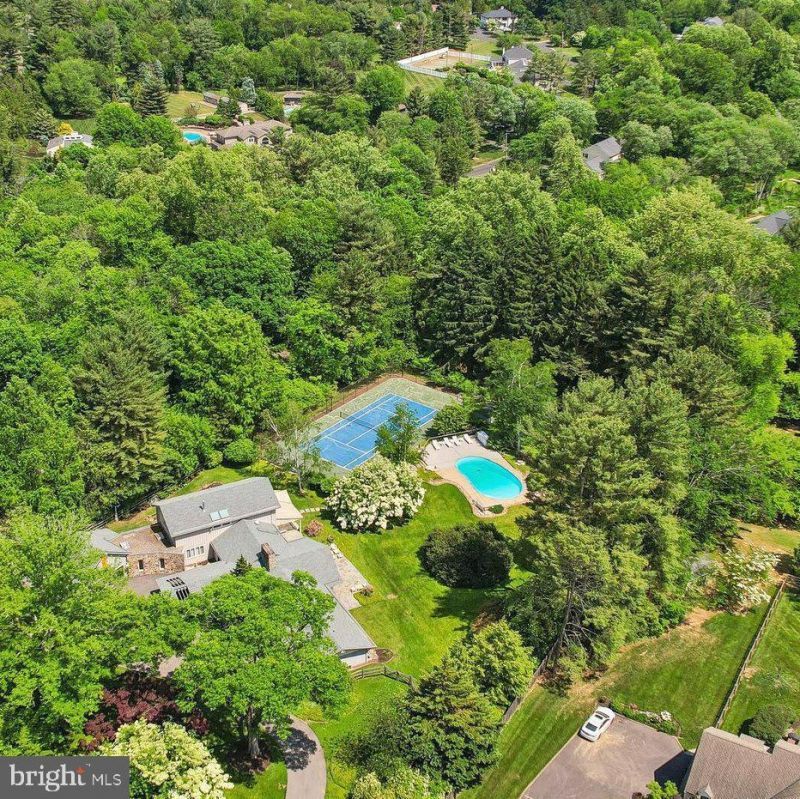 1673 PAPER MILL ROAD, JENKINTOWN, PA 19046