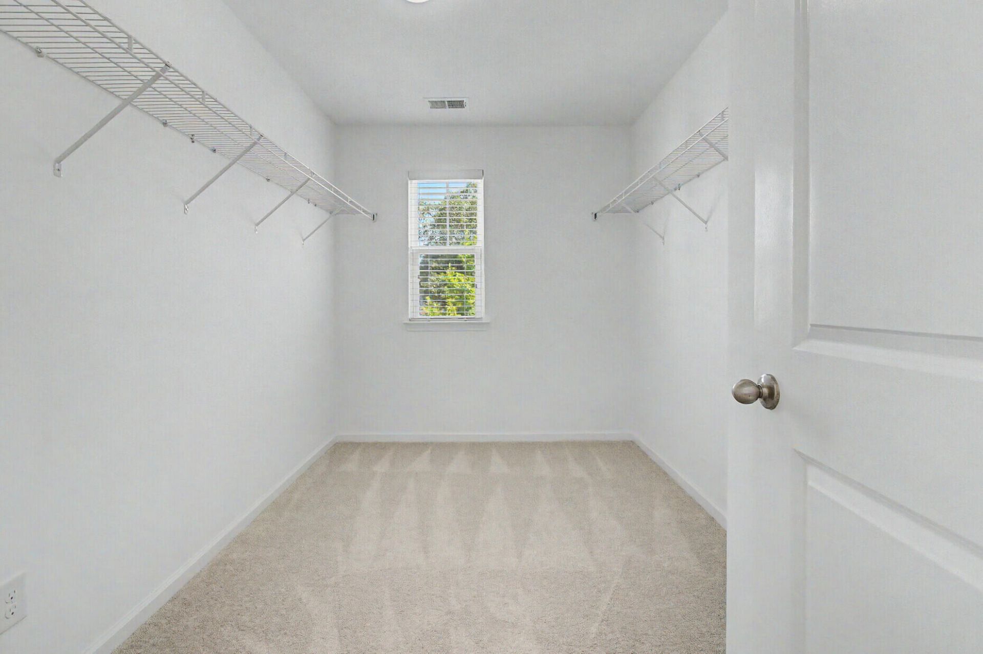 9697 Crofton Drive Photo 17