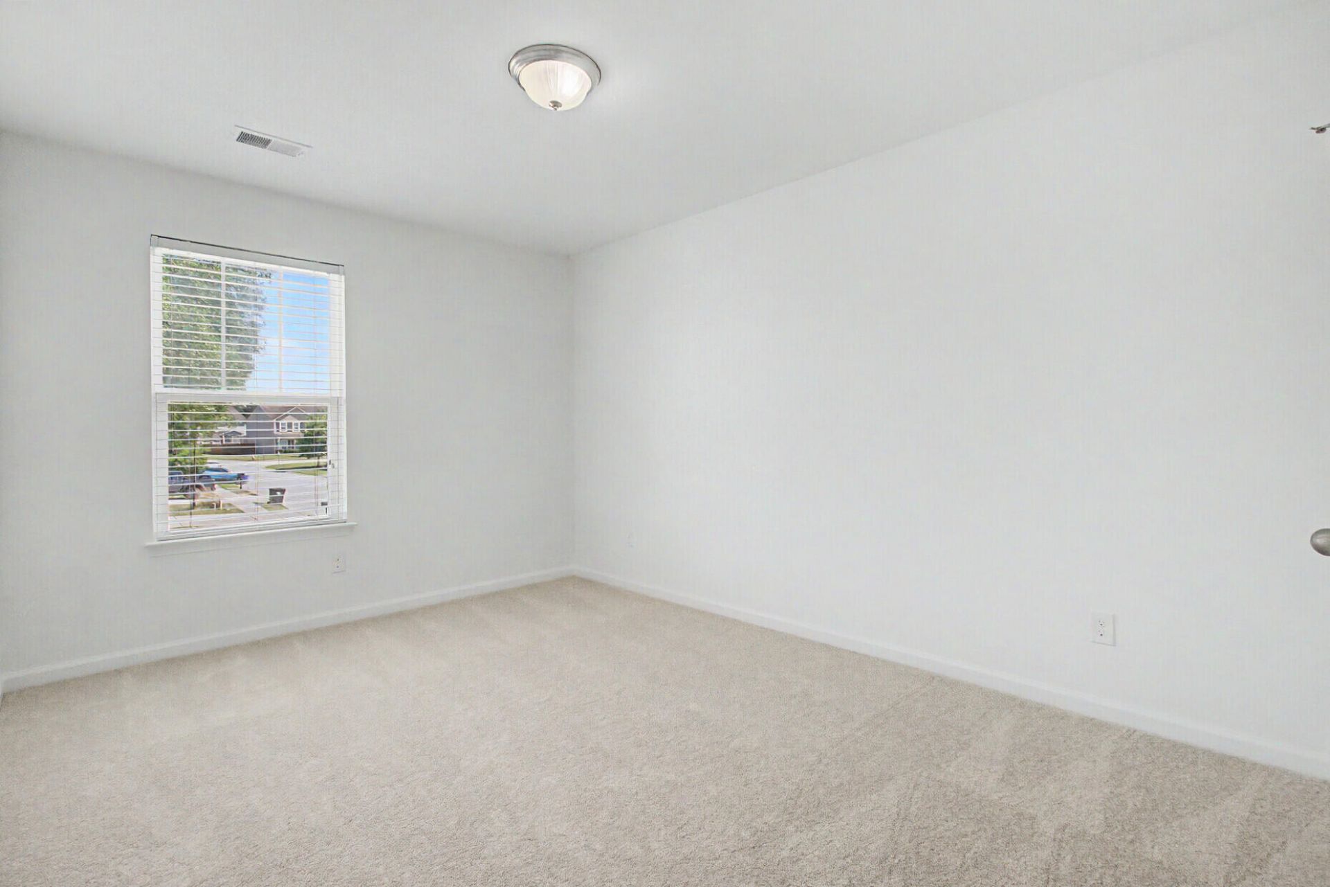 9697 Crofton Drive Photo 20