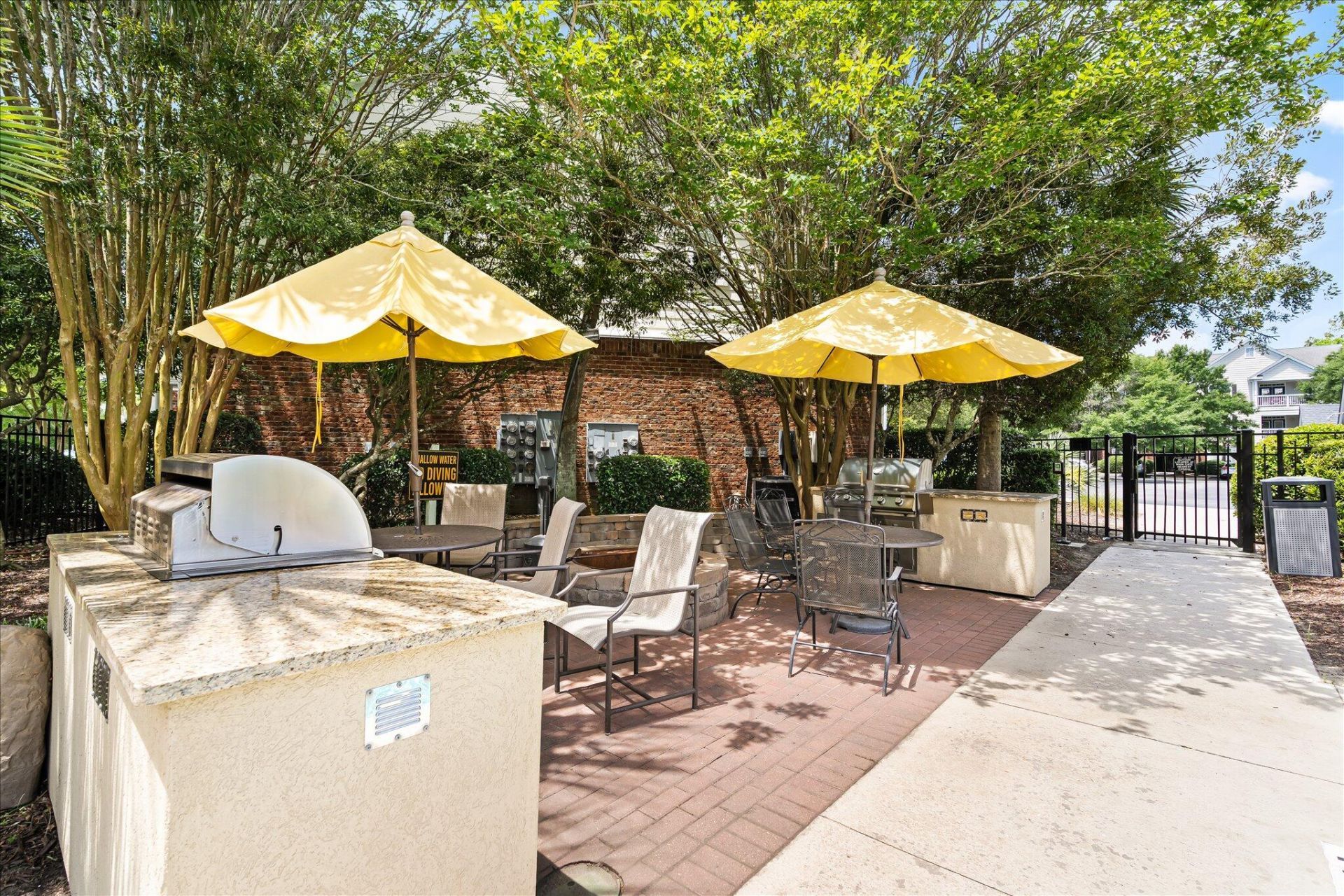 45 Sycamore Avenue Photo 12