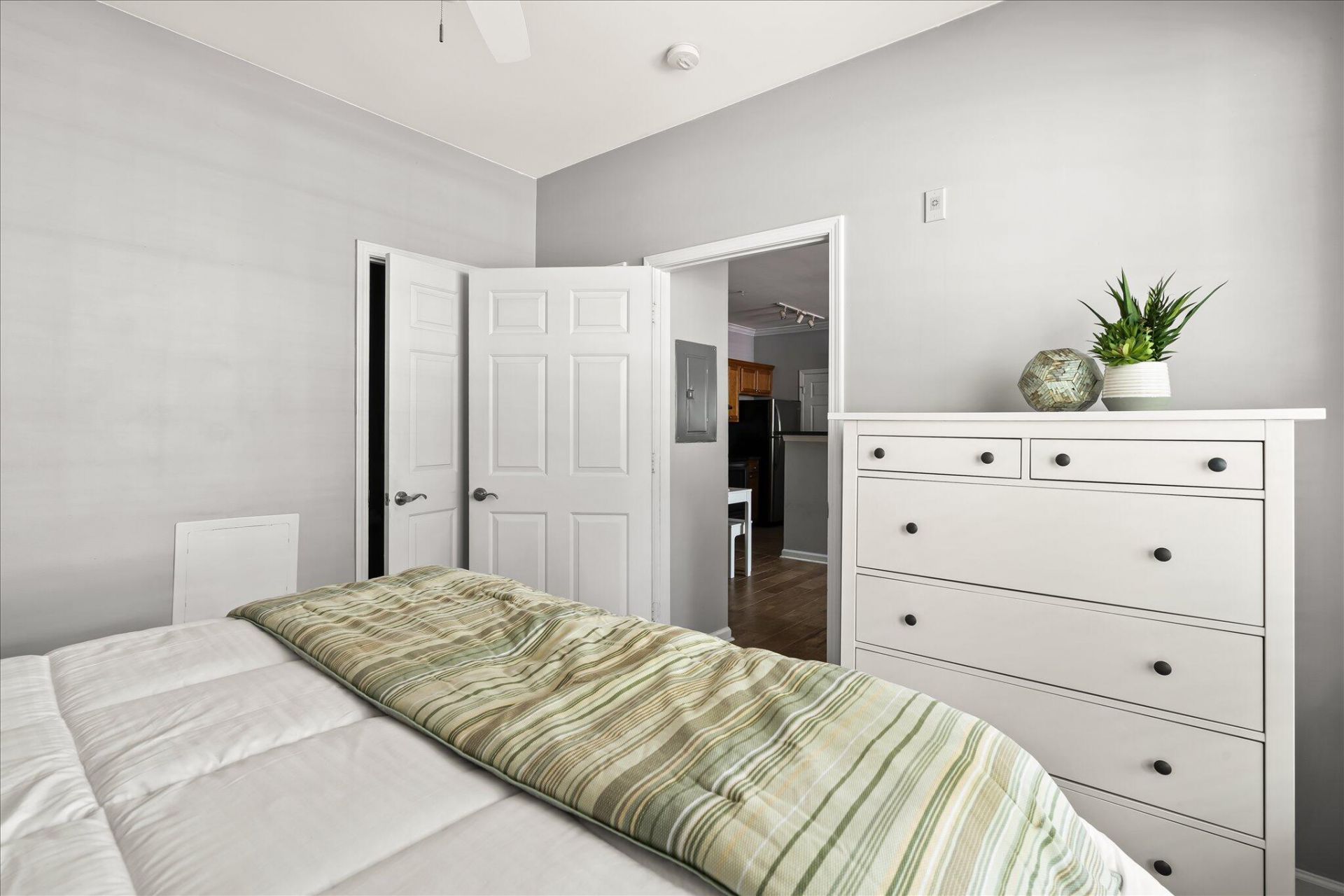 45 Sycamore Avenue Photo 9