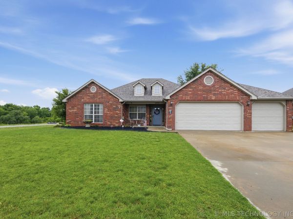 6802 N 128th Court E, Owasso, OK 74055
