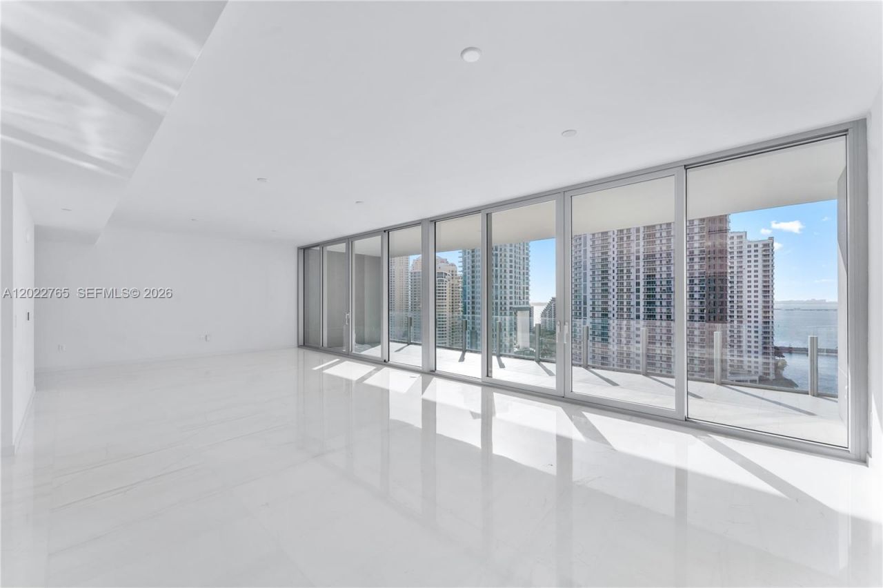 300 Biscayne Blvd Way , Unit 1802, Miami, FL 33131 Photo