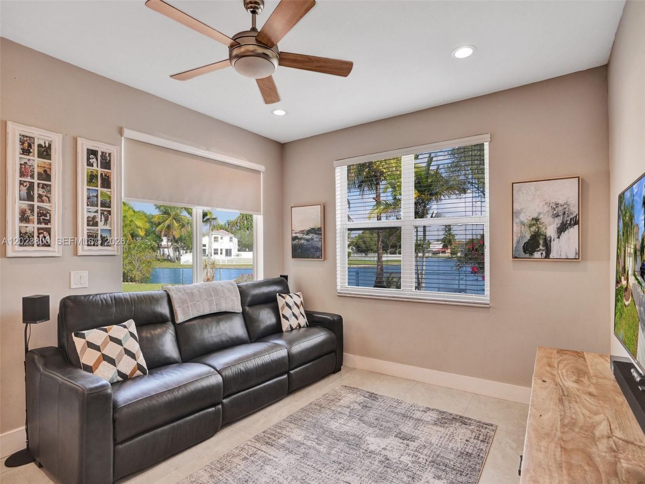 700 NW 158th Ln , Pembroke Pines, FL 33028 Photo