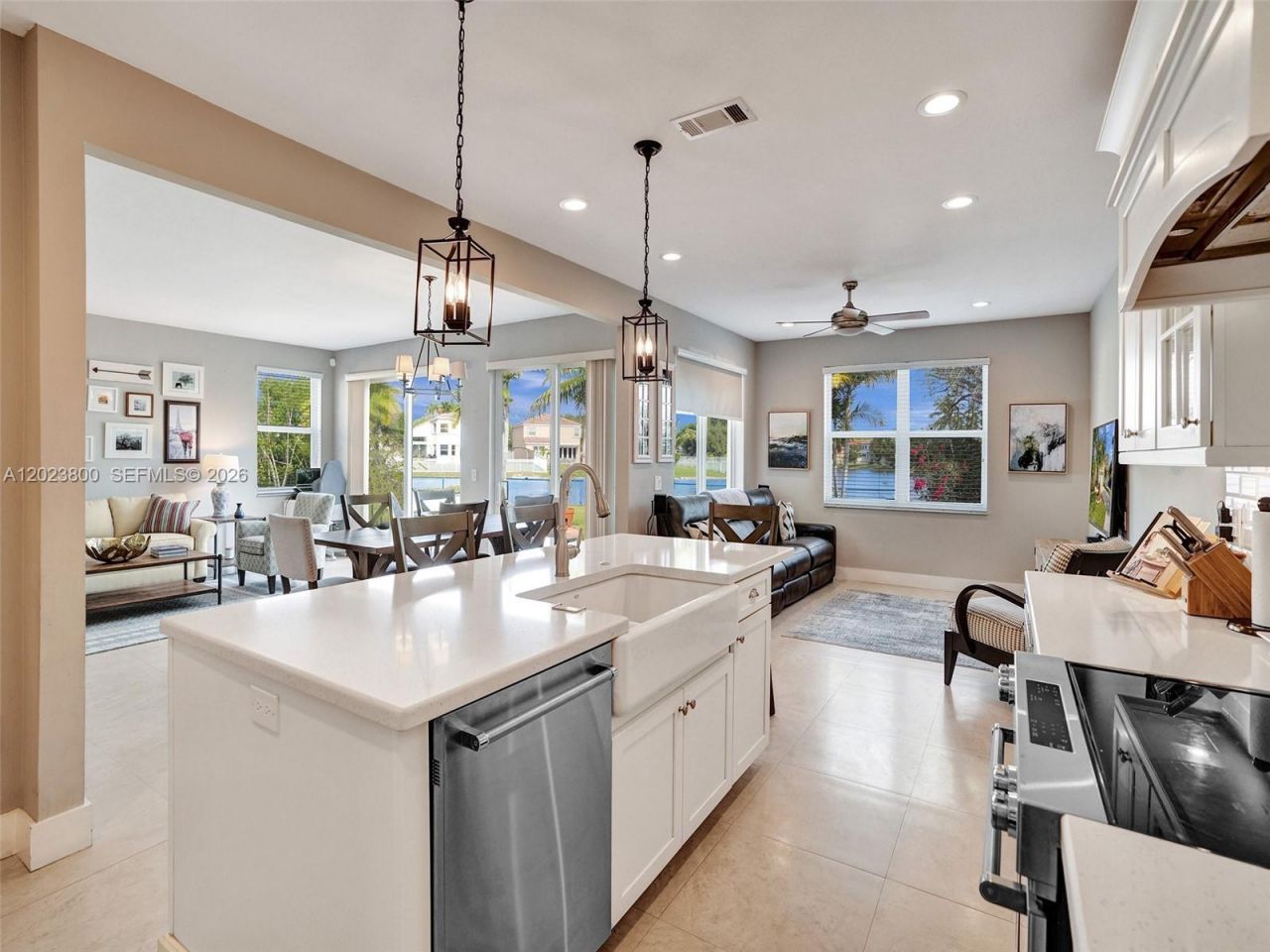 700 NW 158th Ln , Pembroke Pines, FL 33028 Photo
