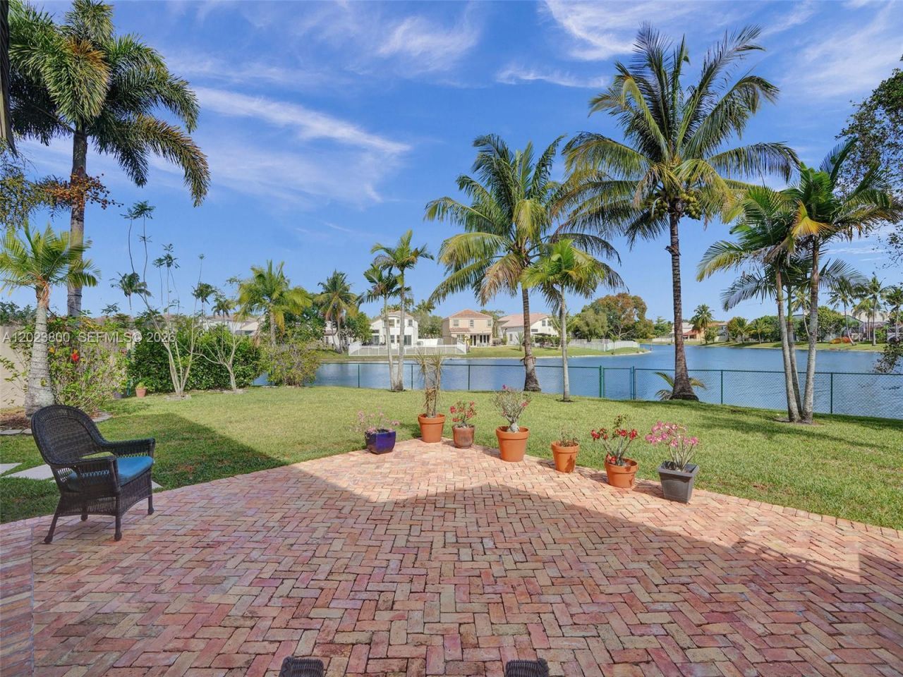 700 NW 158th Ln , Pembroke Pines, FL 33028 Photo
