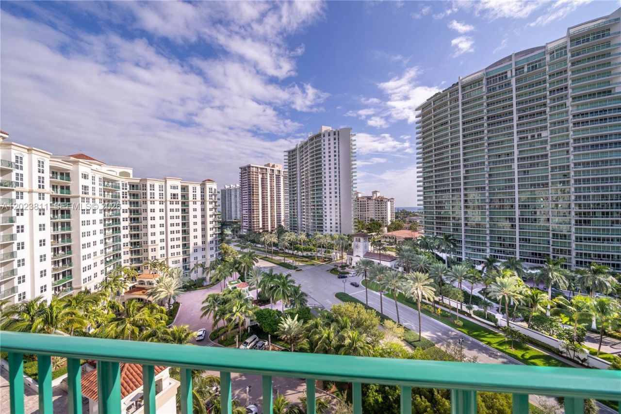 19900 E Country Club Dr, Unit 1120, Aventura, FL 33180 Photo