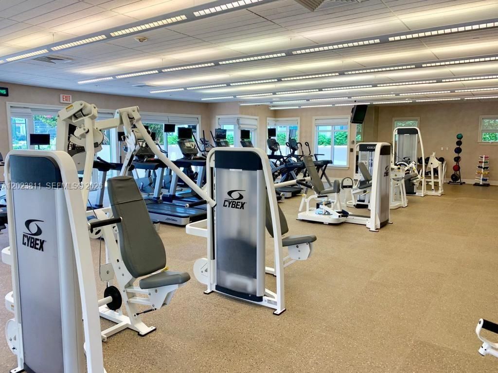 19900 E Country Club Dr, Unit 1120, Aventura, FL 33180 Photo