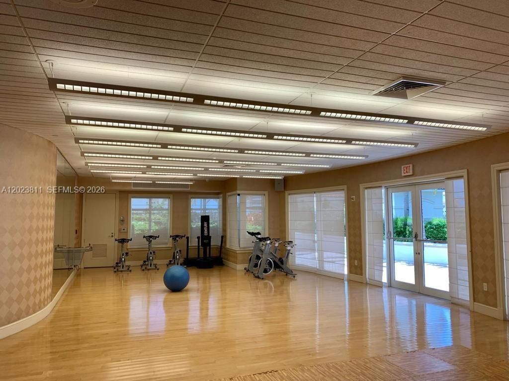 19900 E Country Club Dr, Unit 1120, Aventura, FL 33180 Photo