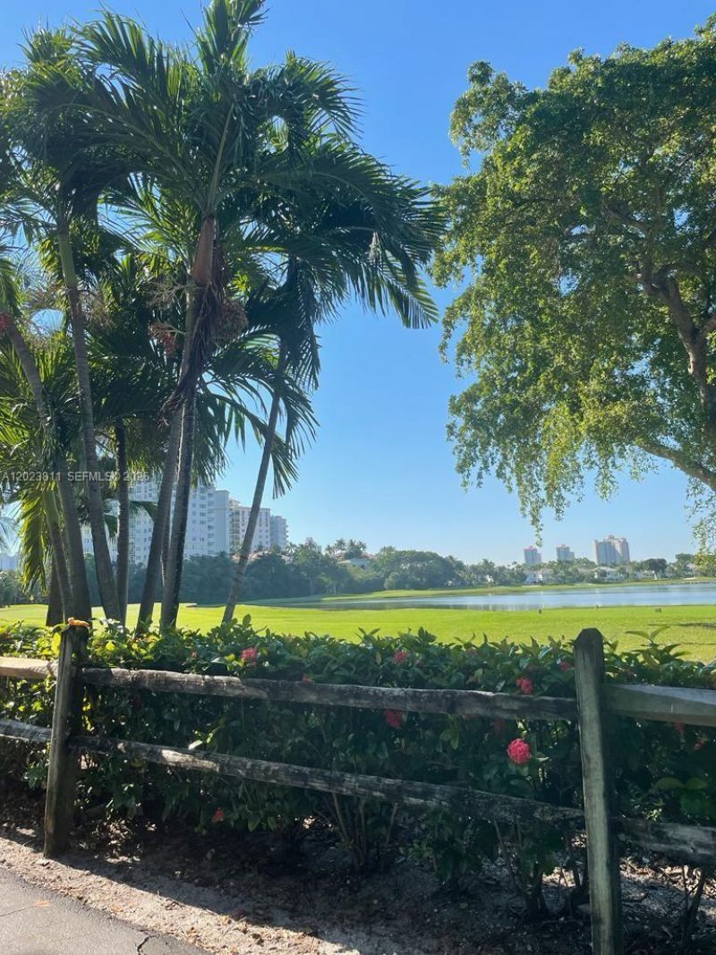 19900 E Country Club Dr, Unit 1120, Aventura, FL 33180 Photo