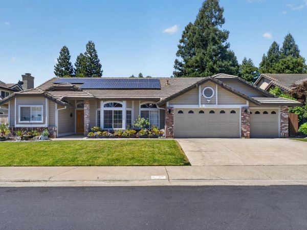 9492 Porto Rosa Dr, Elk Grove, CA 95624