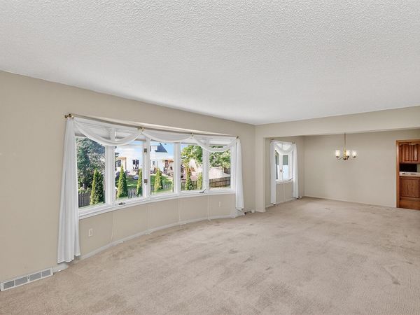 9890 Clark Street, Clive, IA 50325