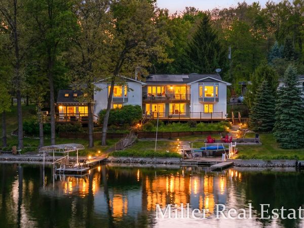 1589 Pleasant View Drive, Hastings, MI 49058