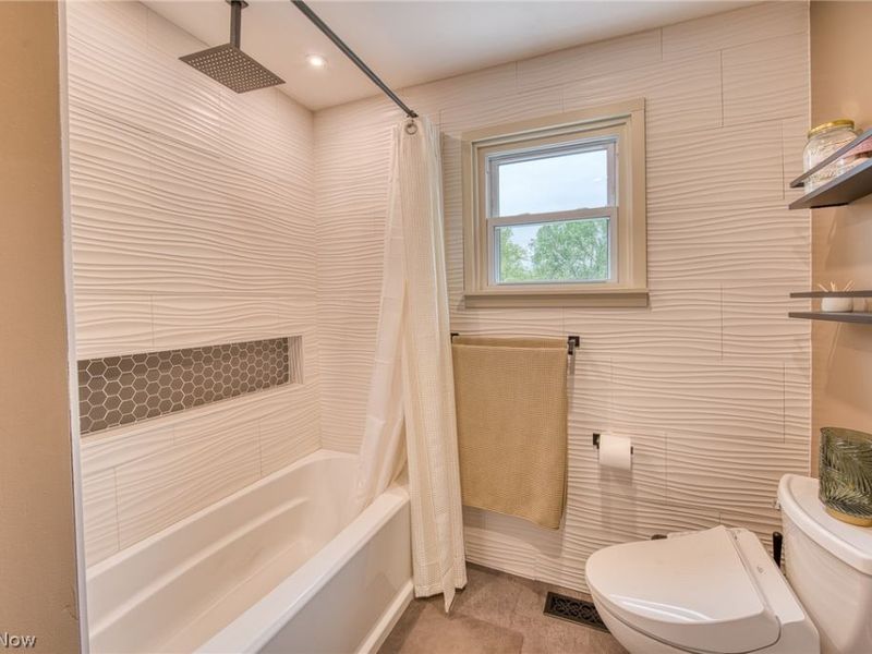 21376 Boston Road , Strongsville, OH 44149 Photo 15