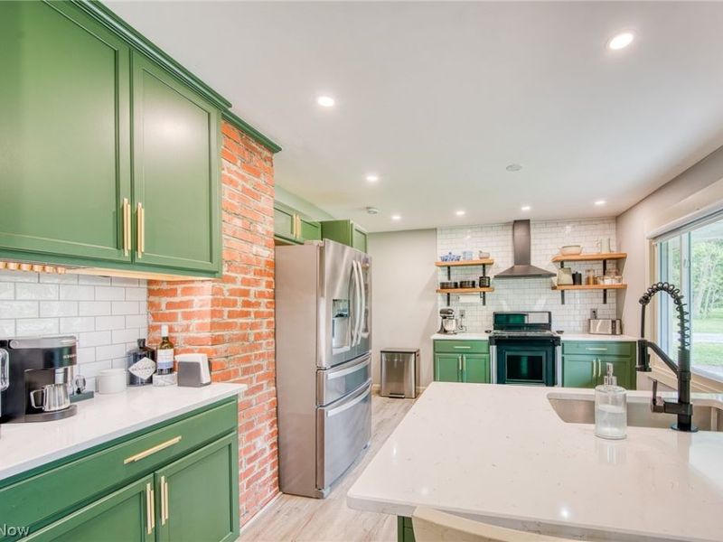 21376 Boston Road , Strongsville, OH 44149 Photo 5