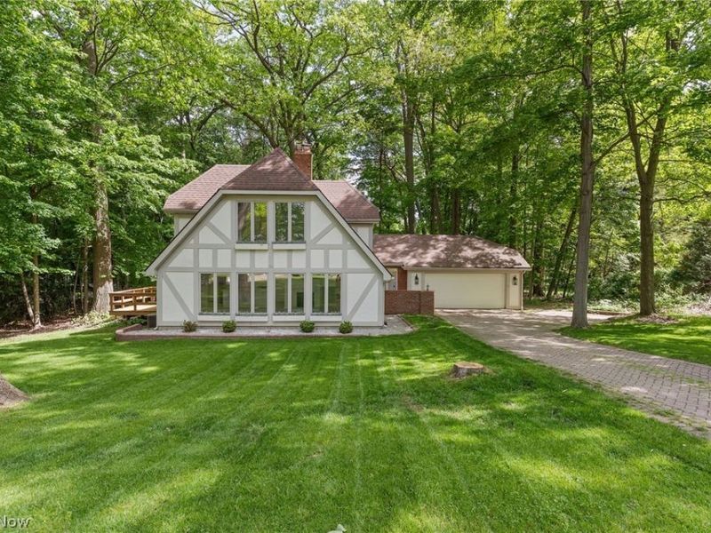 6165 Grandridge Pointe Drive , Concord Township, OH 44077 Photo 2