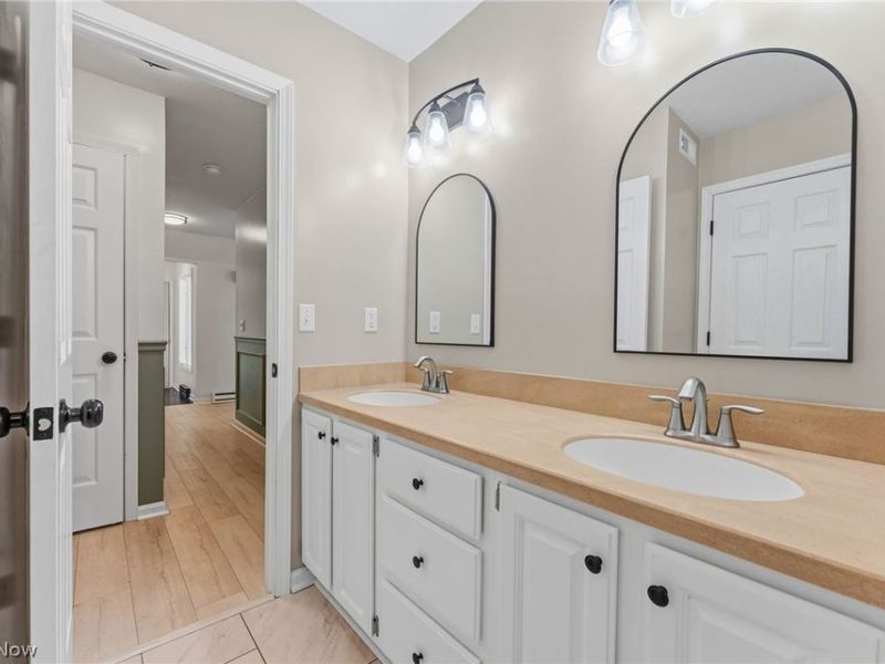 6165 Grandridge Pointe Drive , Concord Township, OH 44077 Photo 34