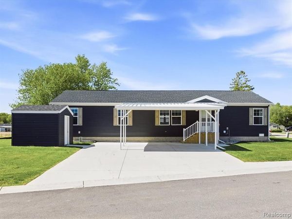 10914 Le Grande Court, Ira Twp, MI 48023