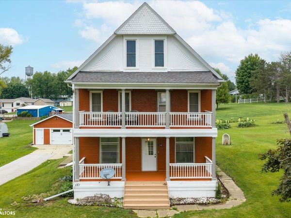 106 7th Avenue, Defiance, IA 51527
