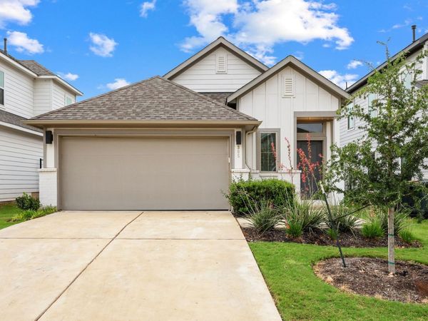 305 Banyon DR, Liberty Hill, TX 78642
