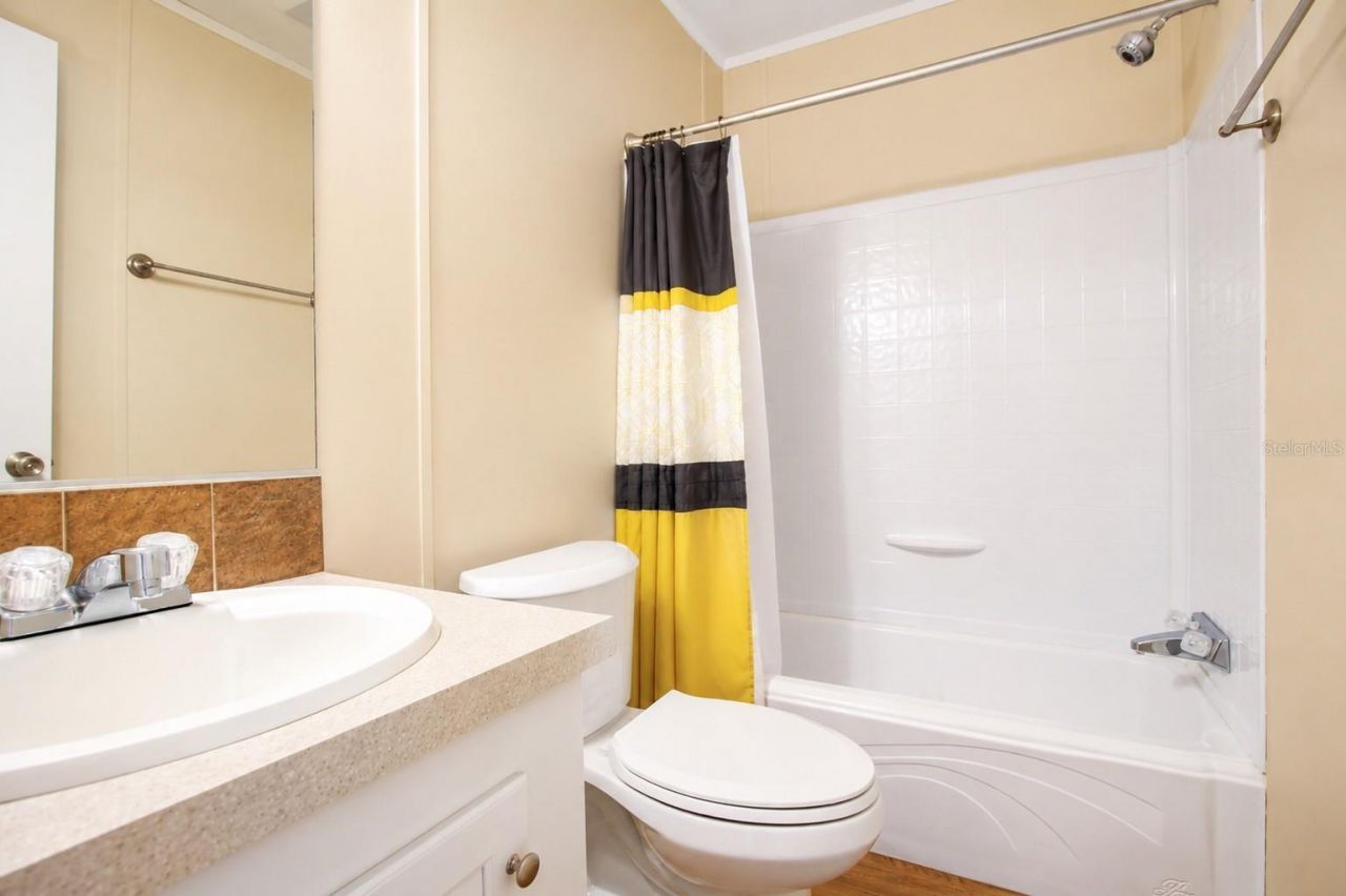 21313 NW 56th Place , Newberry, FL 32669 Photo