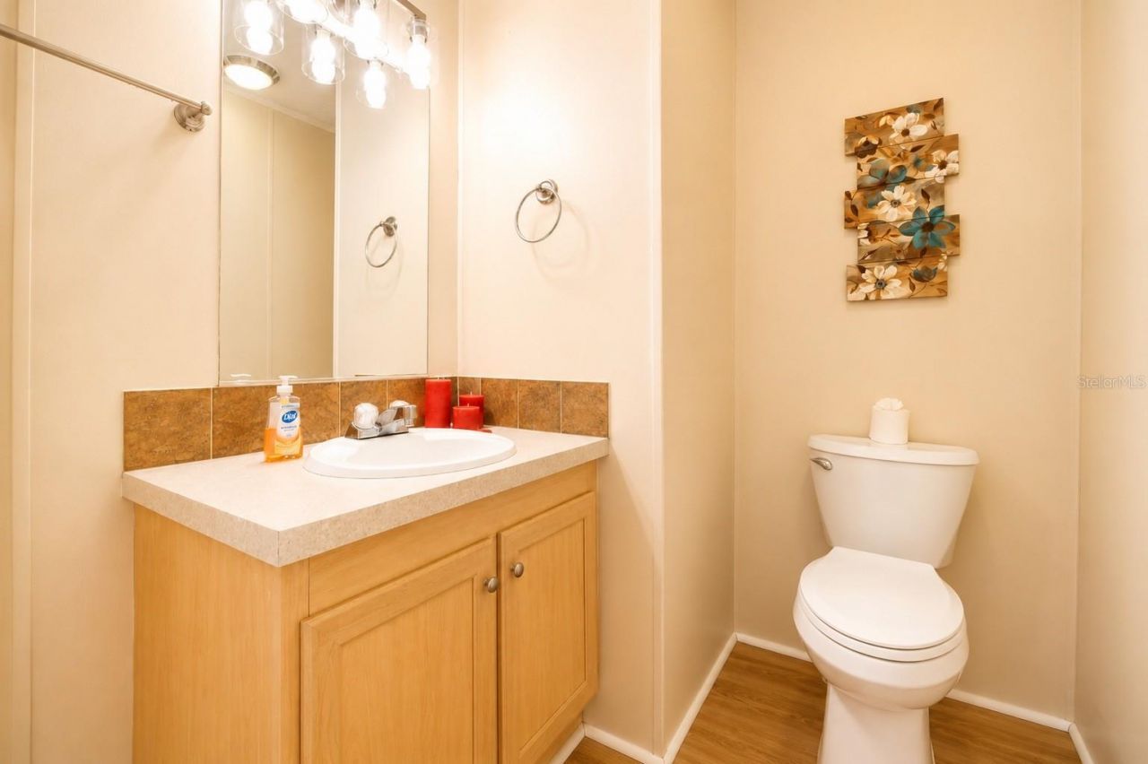 21313 NW 56th Place , Newberry, FL 32669 Photo