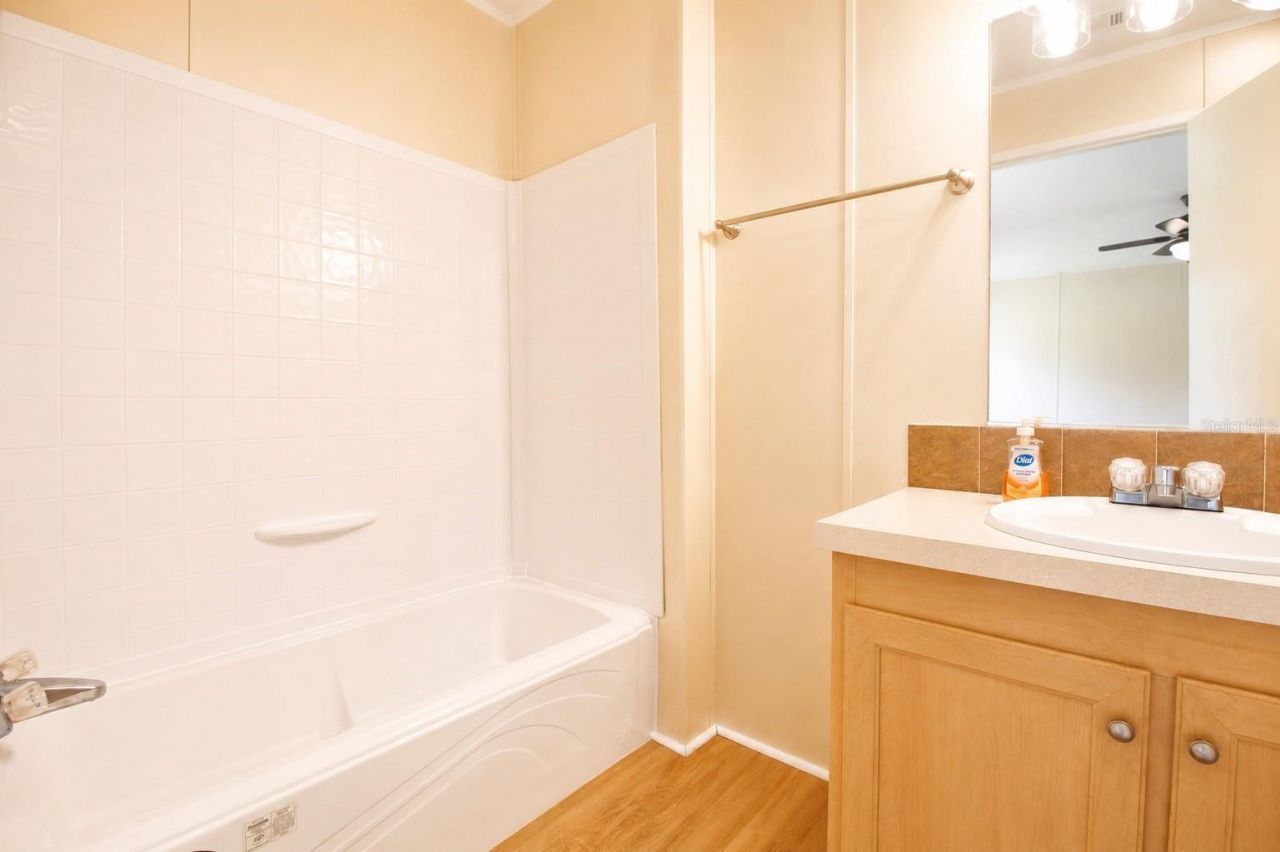 21313 NW 56th Place , Newberry, FL 32669 Photo
