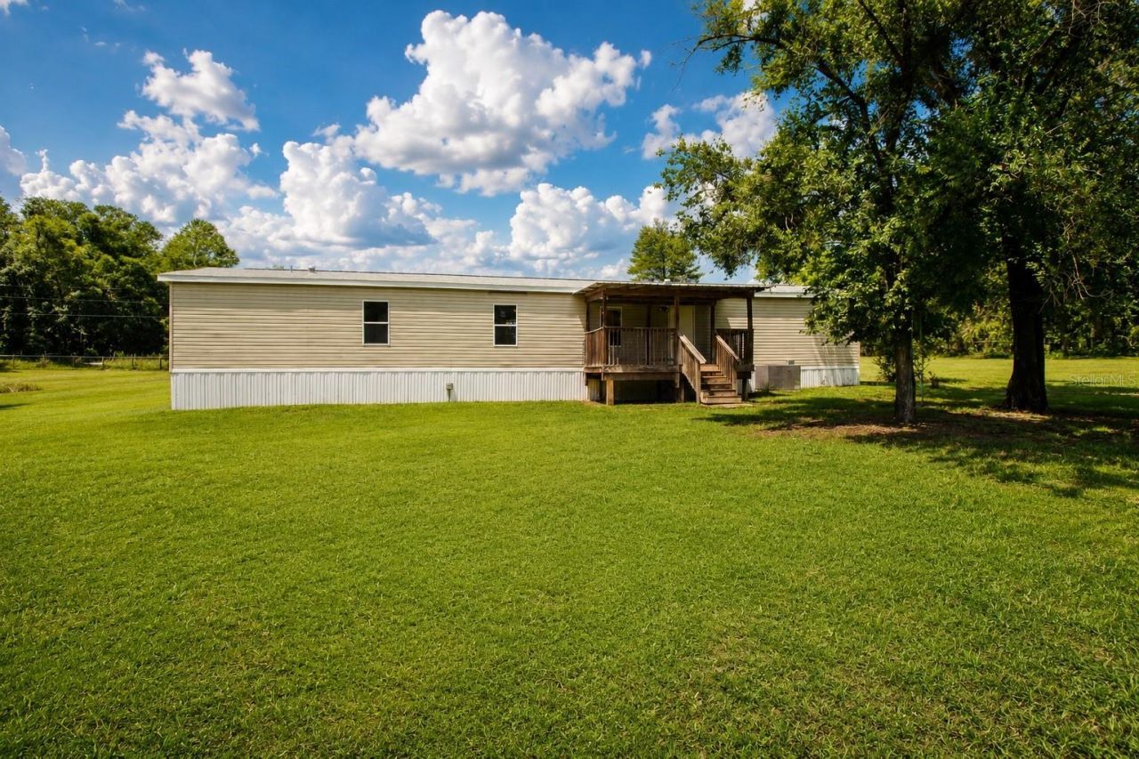 21313 NW 56th Place , Newberry, FL 32669 Photo