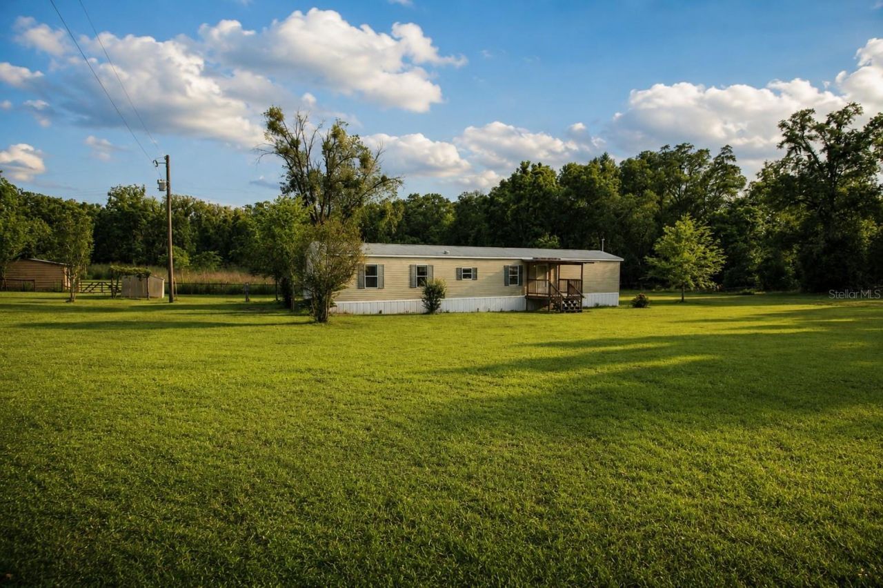 21313 NW 56th Place , Newberry, FL 32669 Photo