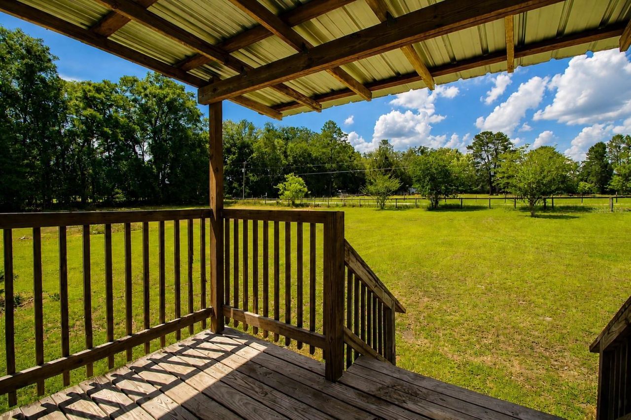 21313 NW 56th Place , Newberry, FL 32669 Photo