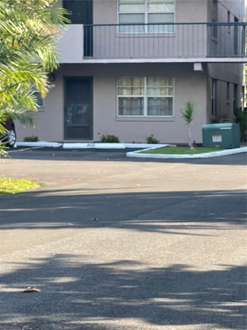 150 El Dorado , Unit 105, Winter Haven, FL 33884 Photo