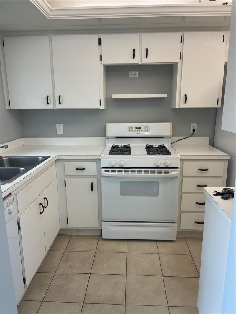 150 El Dorado , Unit 105, Winter Haven, FL 33884 Photo