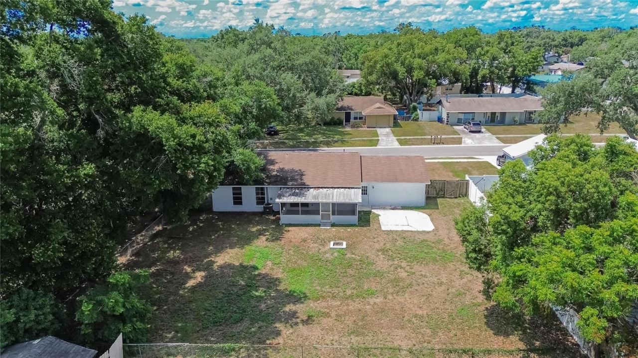 2340 Merrily Circle S, Seffner, FL 33584 Photo