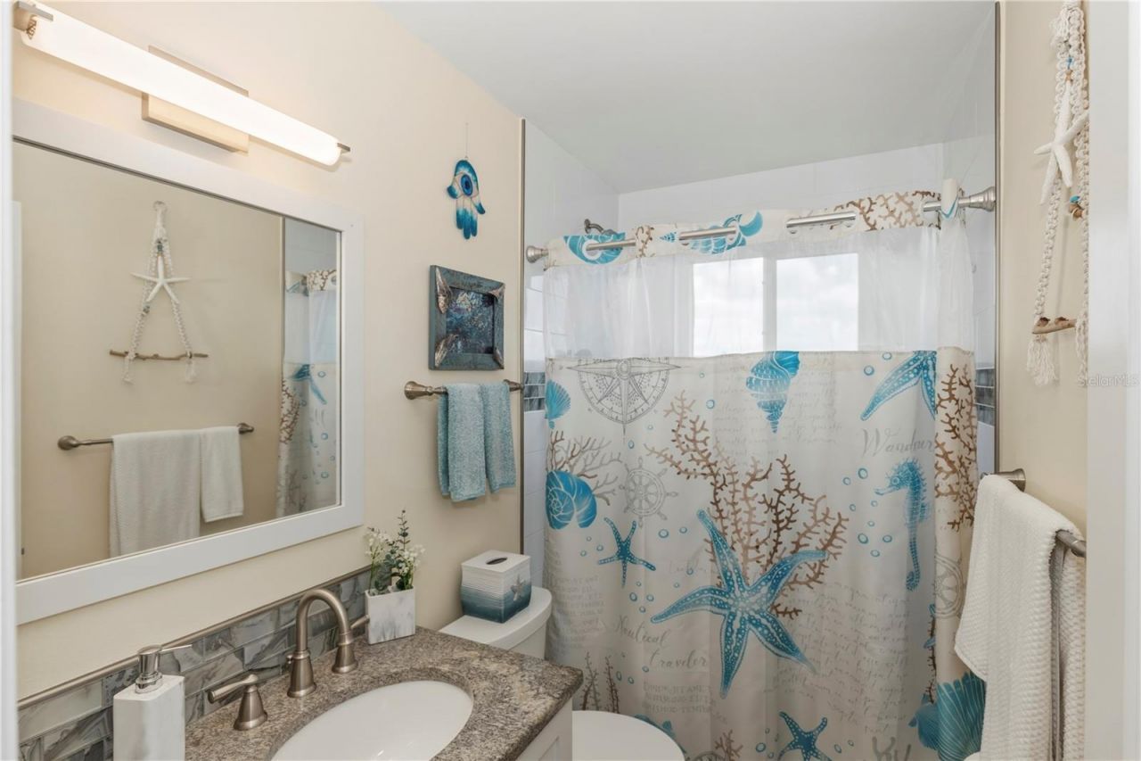 6025 Shore Boulevard S, Unit 406, Gulfport, FL 33707 Photo