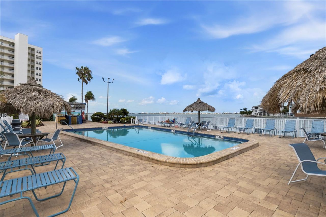 6025 Shore Boulevard S, Unit 406, Gulfport, FL 33707 Photo