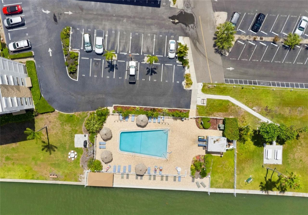 6025 Shore Boulevard S, Unit 406, Gulfport, FL 33707 Photo
