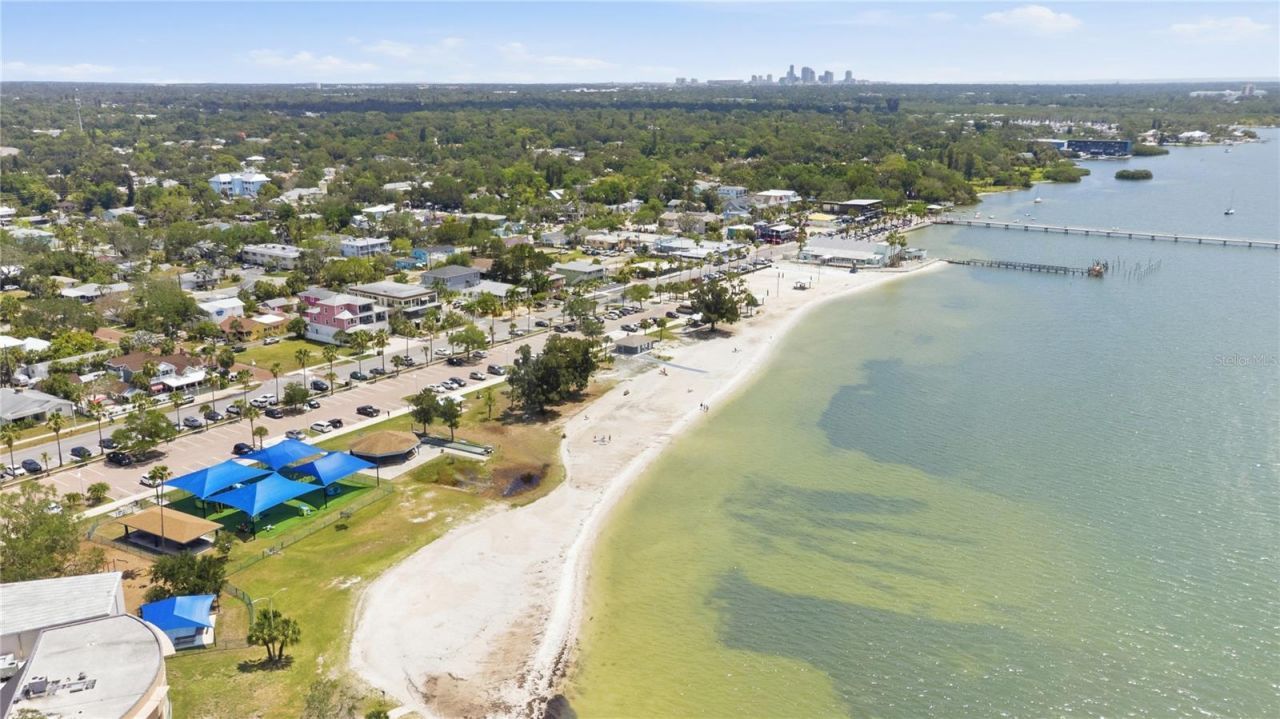 6025 Shore Boulevard S, Unit 406, Gulfport, FL 33707 Photo